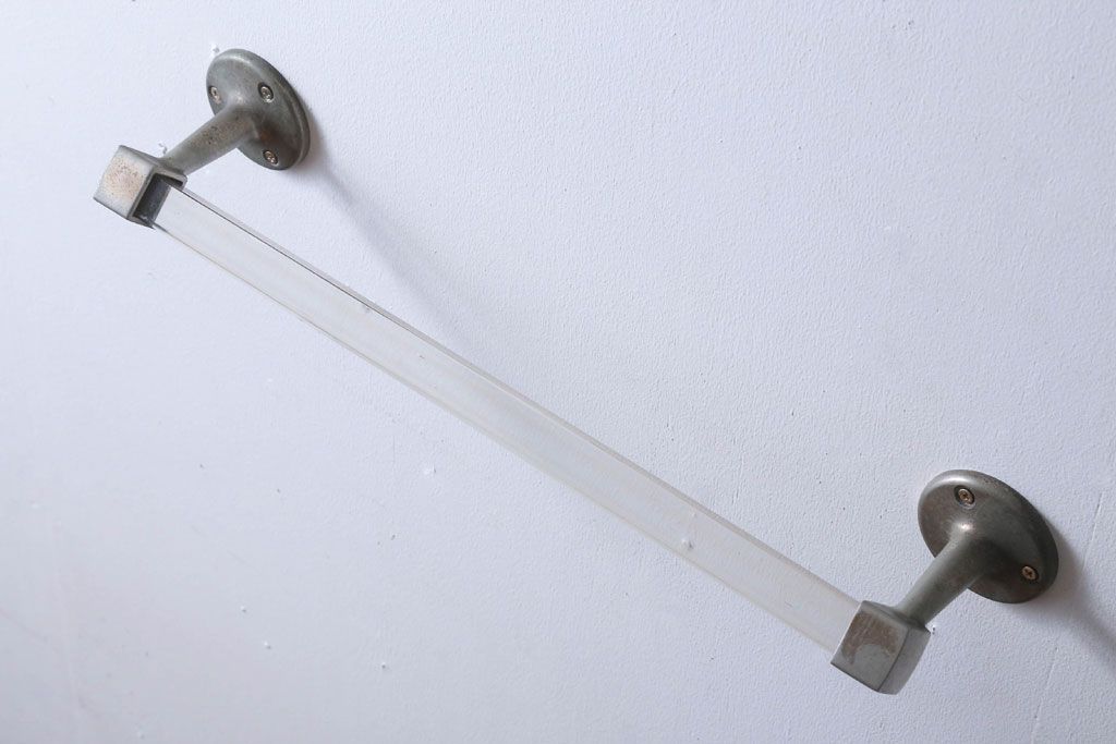 アンティーク雑貨　和製アンティーク　レトロモダンなガラスポールタオル掛け