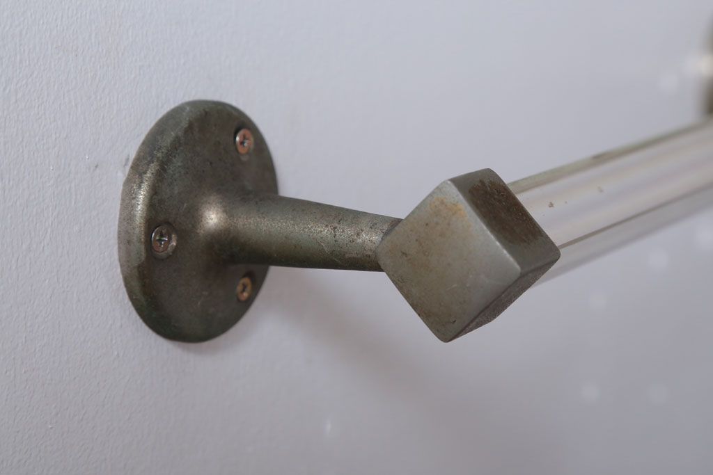 アンティーク雑貨　和製アンティーク　レトロモダンなガラスポールタオル掛け