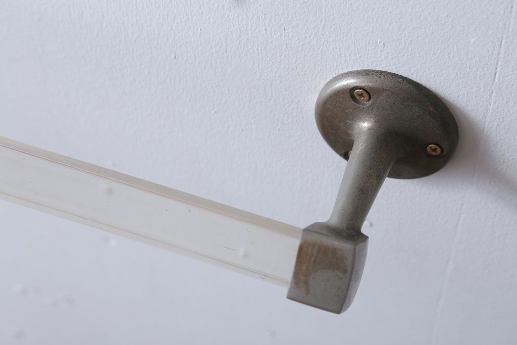 アンティーク雑貨　和製アンティーク　レトロモダンなガラスポールタオル掛け