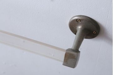 アンティーク雑貨　和製アンティーク　レトロモダンなガラスポールタオル掛け