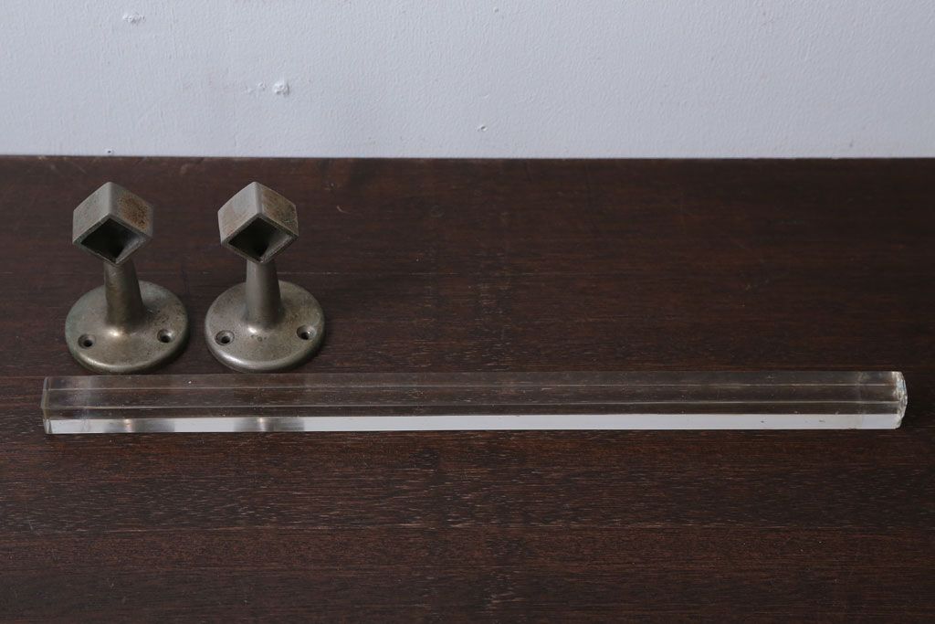 アンティーク雑貨　和製アンティーク　レトロモダンなガラスポールタオル掛け