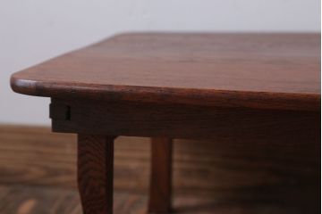 アンティーク家具　和製アンティーク　古い木製の角ちゃぶ台