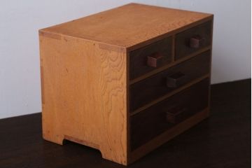 アンティーク家具　和製アンティーク　前面欅材!上質な小引き出し