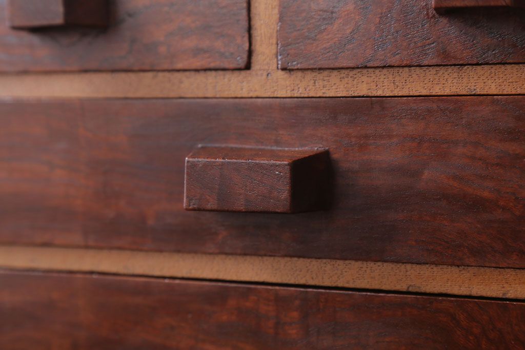 アンティーク家具　和製アンティーク　前面欅材!上質な小引き出し