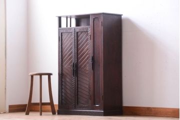 アンティーク家具　和製アンティーク　ナラ材の上質な収納棚(キャビネット・下駄箱)