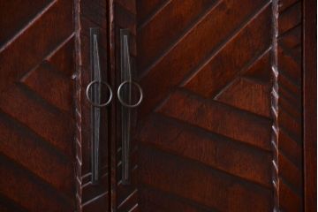 アンティーク家具　和製アンティーク　ナラ材の上質な収納棚(キャビネット・下駄箱)