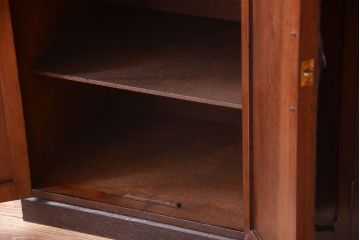 アンティーク家具　和製アンティーク　ナラ材の上質な収納棚(キャビネット・下駄箱)