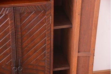 アンティーク家具　和製アンティーク　ナラ材の上質な収納棚(キャビネット・下駄箱)