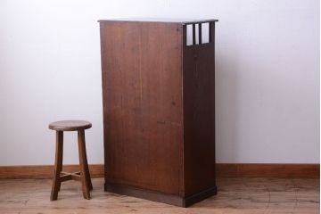 アンティーク家具　和製アンティーク　ナラ材の上質な収納棚(キャビネット・下駄箱)