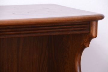 中古　カリモク家具　小ぶりなキャビネット(電話台)