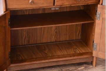 中古　カリモク家具　小ぶりなキャビネット(電話台)