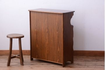 中古　カリモク家具　小ぶりなキャビネット(電話台)