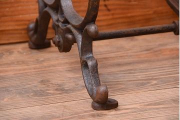 アンティーク家具　アンティーク　おしゃれなミシンの鉄脚(3)