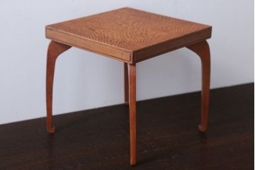 アンティーク雑貨　古民具・骨董　欅材の上品なアンティーク花台(1)