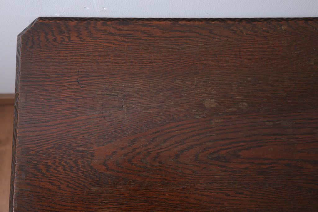 アンティーク家具　和製アンティーク　古いナラ材の上質でおしゃれなサイドテーブル