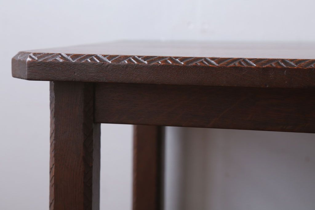 アンティーク家具　和製アンティーク　古いナラ材の上質でおしゃれなサイドテーブル