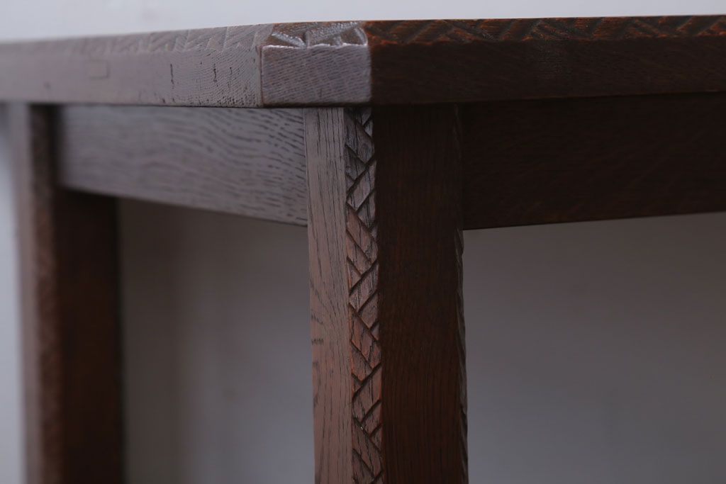 アンティーク家具　和製アンティーク　古いナラ材の上質でおしゃれなサイドテーブル