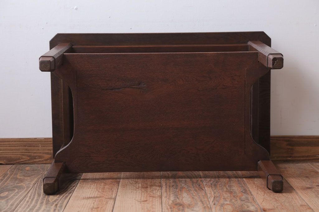 アンティーク家具　和製アンティーク　古いナラ材の上質でおしゃれなサイドテーブル