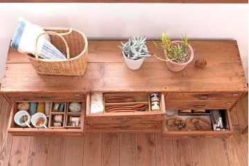 アンティーク家具　和製アンティーク　ネームプレート付き!古い木味の引き出しローボード