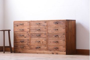 アンティーク家具　和製アンティーク　ネームプレート付き!古い木味の引き出しローボード
