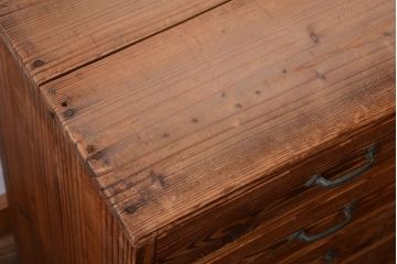 アンティーク家具　和製アンティーク　ネームプレート付き!古い木味の引き出しローボード