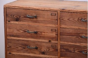 アンティーク家具　和製アンティーク　ネームプレート付き!古い木味の引き出しローボード