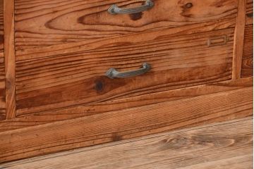 アンティーク家具　和製アンティーク　ネームプレート付き!古い木味の引き出しローボード