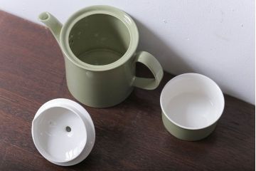 アンティーク雑貨　イギリスビンテージ　Ridgway(リッジウェイ)　Kyotoシリーズ　ポットとシュガー2点セット(洋食器)