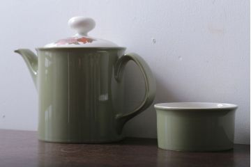 アンティーク雑貨　イギリスビンテージ　Ridgway(リッジウェイ)　Kyotoシリーズ　ポットとシュガー2点セット(洋食器)