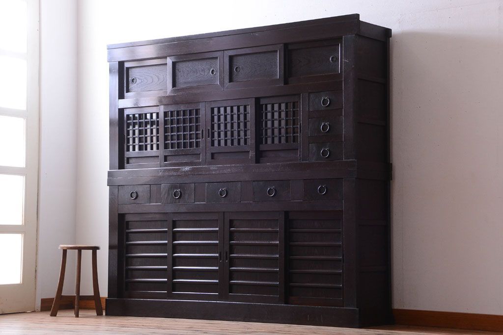 アンティーク家具　古民具・骨董　大正期　変わり型のモダンなアンティーク水屋箪笥