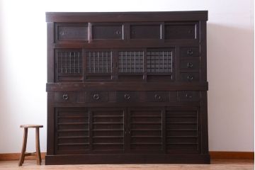 アンティーク家具　古民具・骨董　大正期　変わり型のモダンなアンティーク水屋箪笥