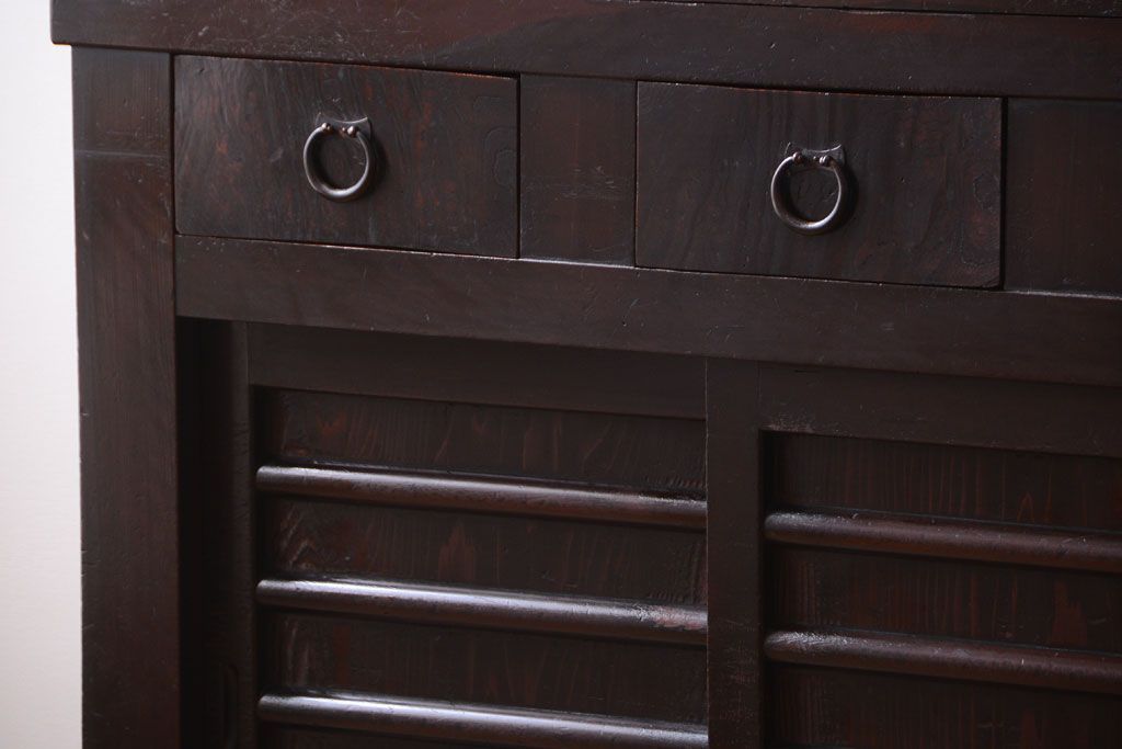 アンティーク家具　古民具・骨董　大正期　変わり型のモダンなアンティーク水屋箪笥