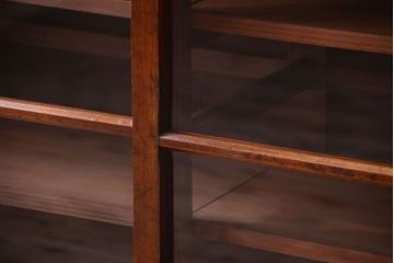 アンティーク家具　和製アンティーク　脚付き!古い木製の大きな重ね収納棚