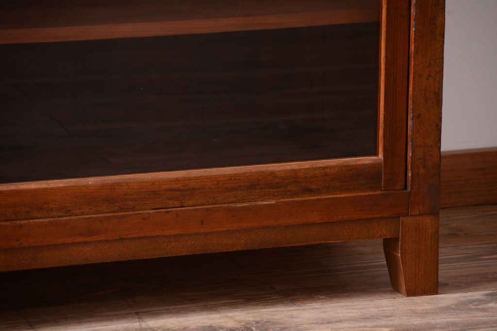 アンティーク家具　和製アンティーク　脚付き!古い木製の大きな重ね収納棚