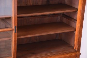 アンティーク家具　和製アンティーク　脚付き!古い木製の大きな重ね収納棚