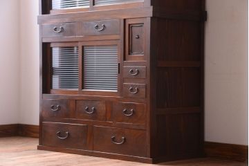 アンティーク家具　和製アンティーク　モールガラス入り!前面欅材の古い収納棚(食器棚)