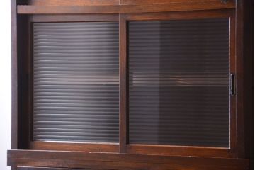 アンティーク家具　和製アンティーク　モールガラス入り!前面欅材の古い収納棚(食器棚)