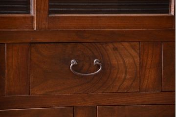 アンティーク家具　和製アンティーク　モールガラス入り!前面欅材の古い収納棚(食器棚)