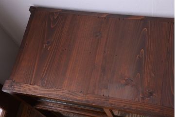 アンティーク家具　和製アンティーク　モールガラス入り!前面欅材の古い収納棚(食器棚)