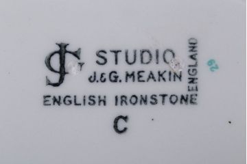 アンティーク雑貨　イギリスビンテージ　J&G　MEAKIN(ミーキン) POPPY(ポピー)シリーズ　ケーキプレートなどお皿4枚(洋食器)