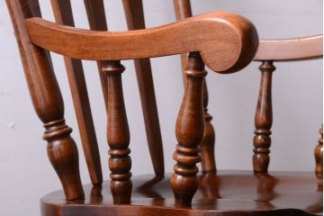 中古　輸入家具　大振りなアームチェア(1)