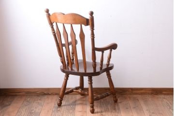 中古　輸入家具　大振りなアームチェア(1)