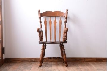 中古　輸入家具　大振りなアームチェア(2)