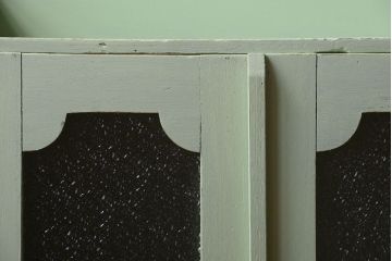 アンティーク家具　アンティークペイント　ダイヤガラス入りの小さな本箱(ブックケース)