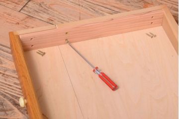 レトロ家具　昭和レトロ　古い木製のアンティーク脚付き収納ケース(引き出し)