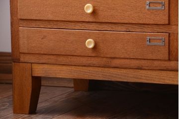 レトロ家具　昭和レトロ　古い木製のアンティーク脚付き収納ケース(引き出し)