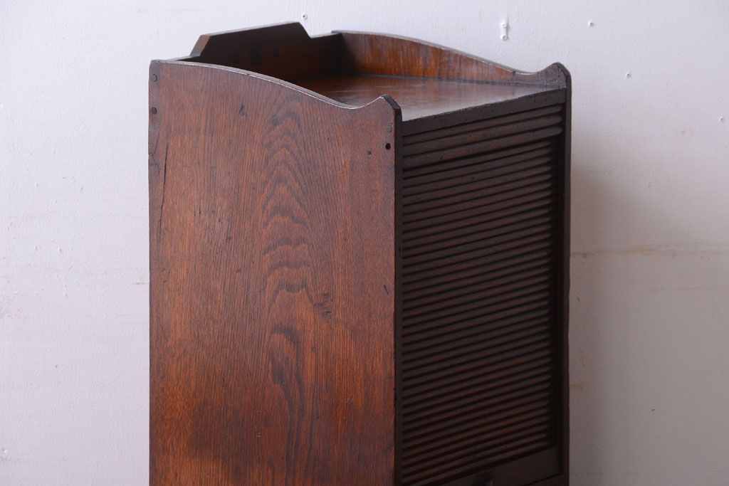 アンティーク家具　和製アンティーク　ナラ材製!シャッター付きの上質な古い小引き出し