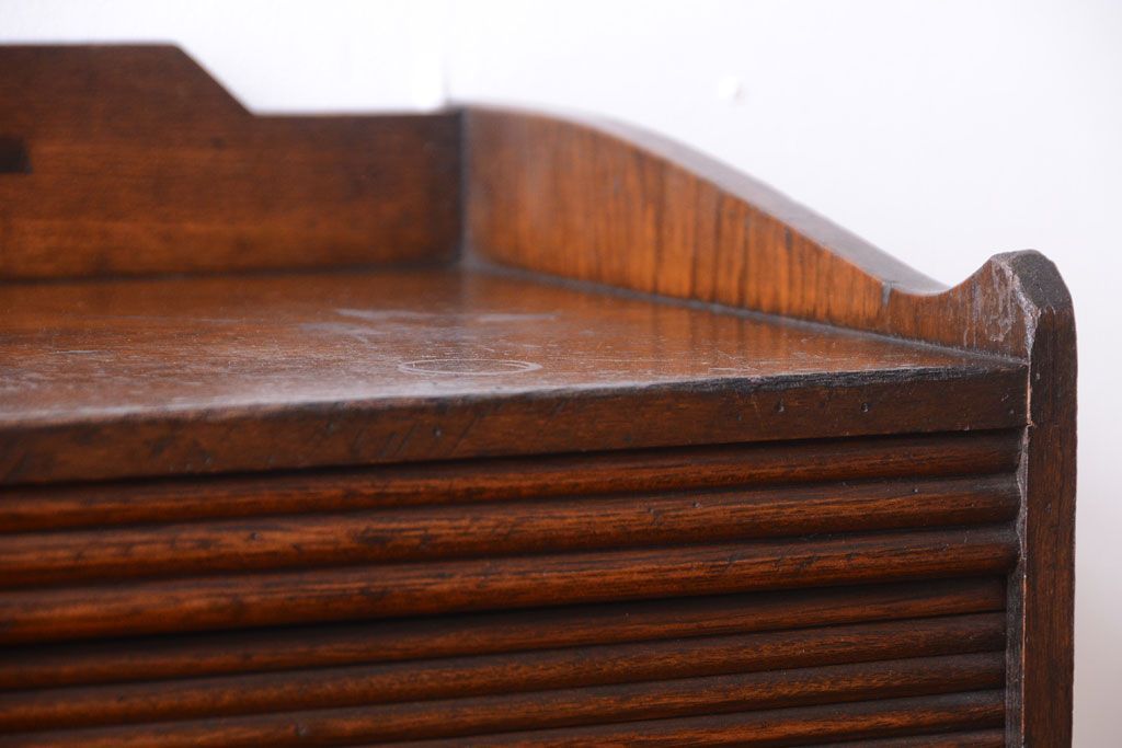 アンティーク家具　和製アンティーク　ナラ材製!シャッター付きの上質な古い小引き出し