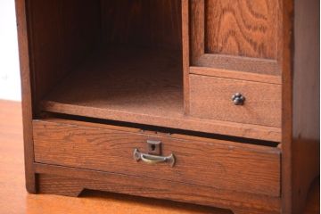 アンティーク家具　和製アンティーク　ナラ材製!シャッター付きの上質な古い小引き出し