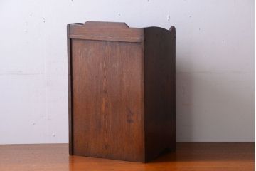 アンティーク家具　和製アンティーク　ナラ材製!シャッター付きの上質な古い小引き出し